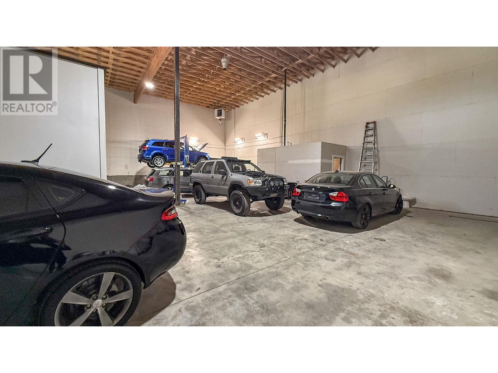  2842 Fenwick Road, Kelowna