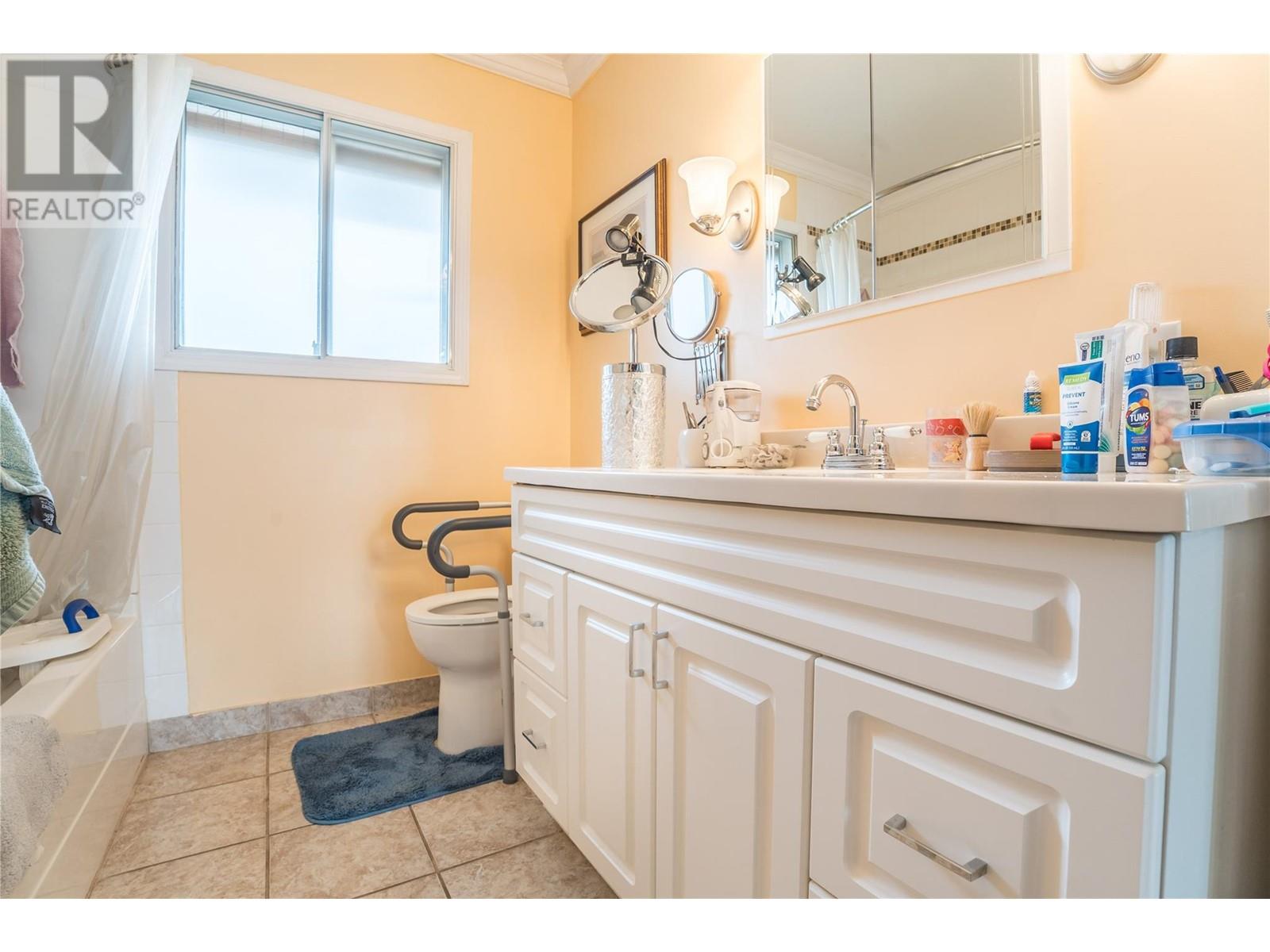  9578 Robson Crescent, Summerland