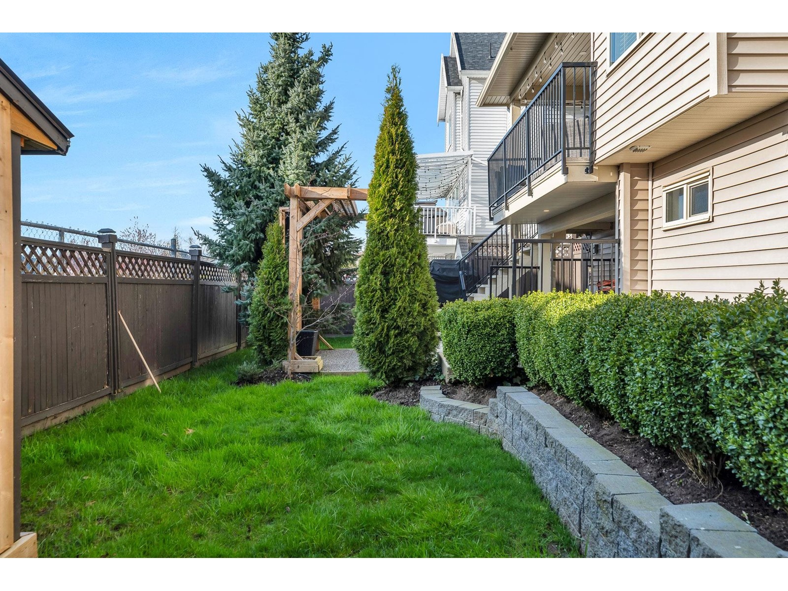 6767 182A STREET, Surrey real estate listing R2984790