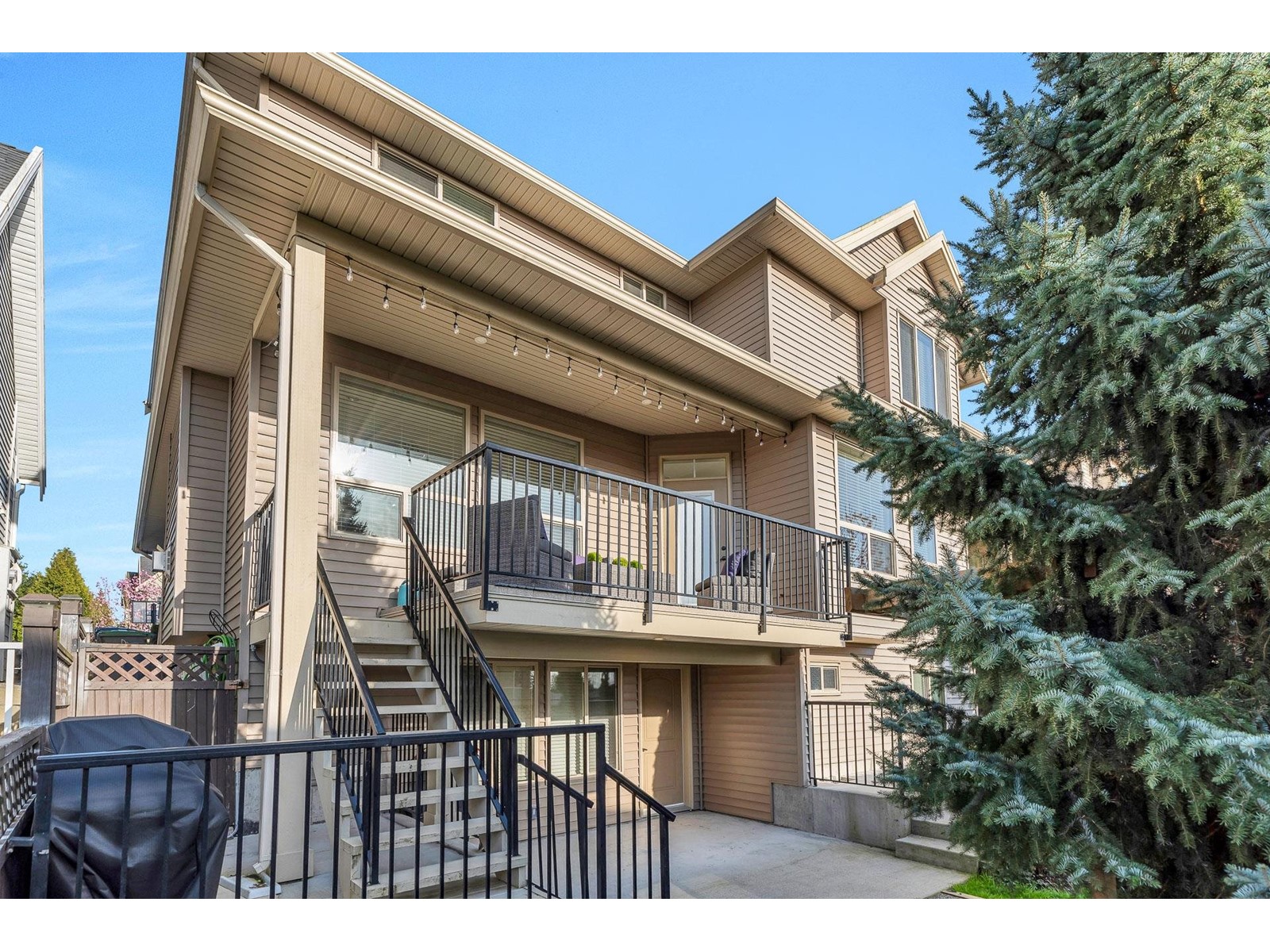6767 182A STREET, Surrey real estate listing R2984790