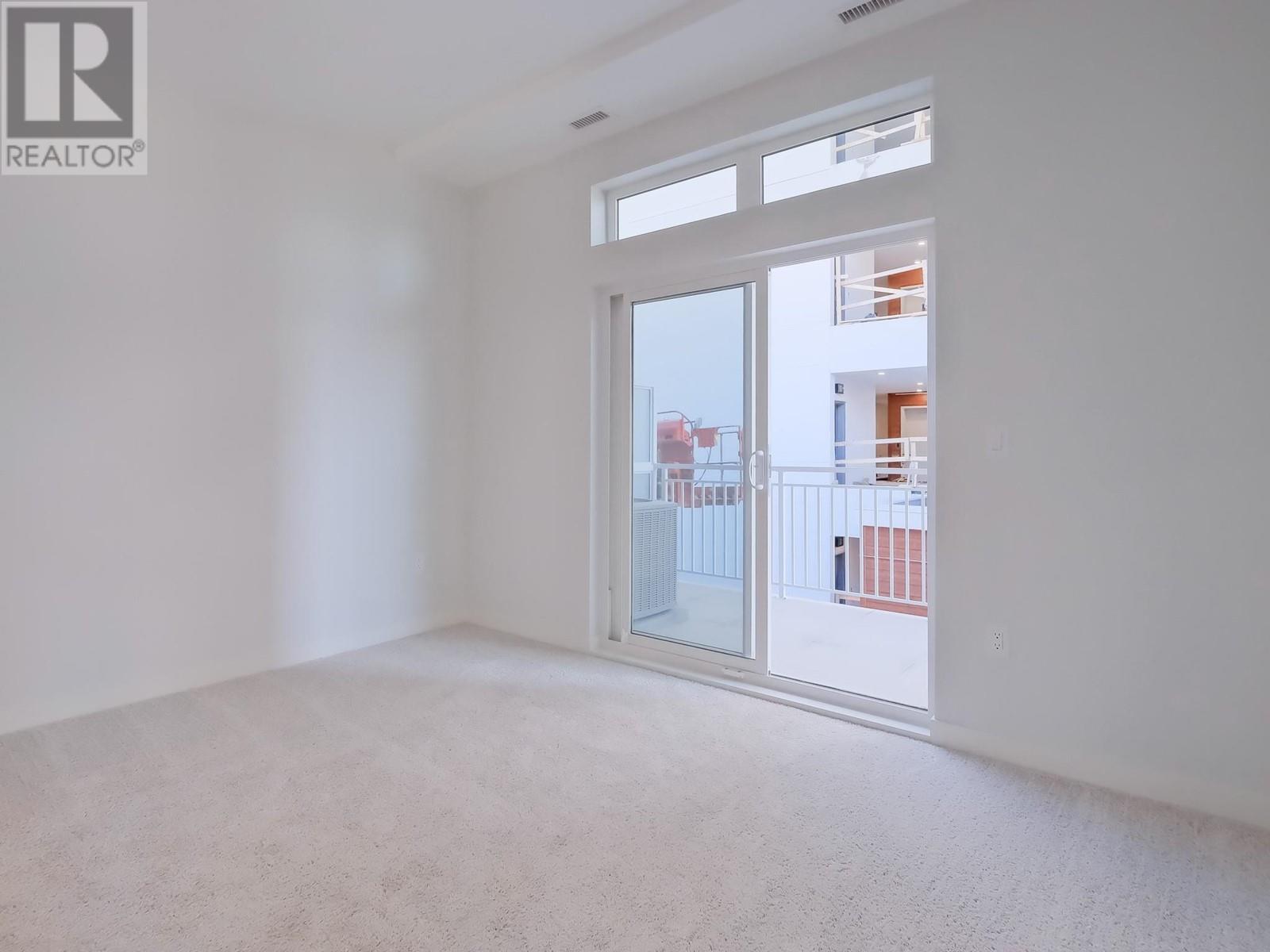 13417 Lakeshore Drive S Unit# 201, Summerland
