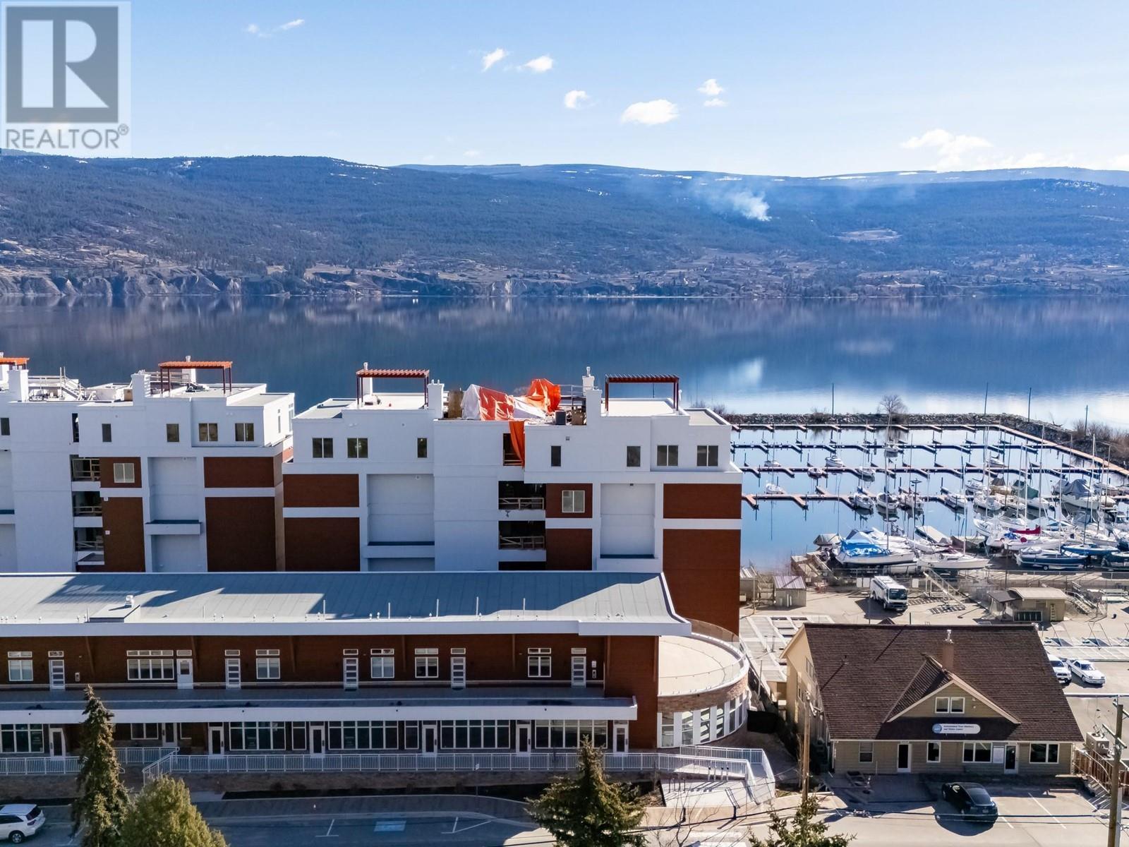 13417 Lakeshore Drive S Unit# 201, Summerland
