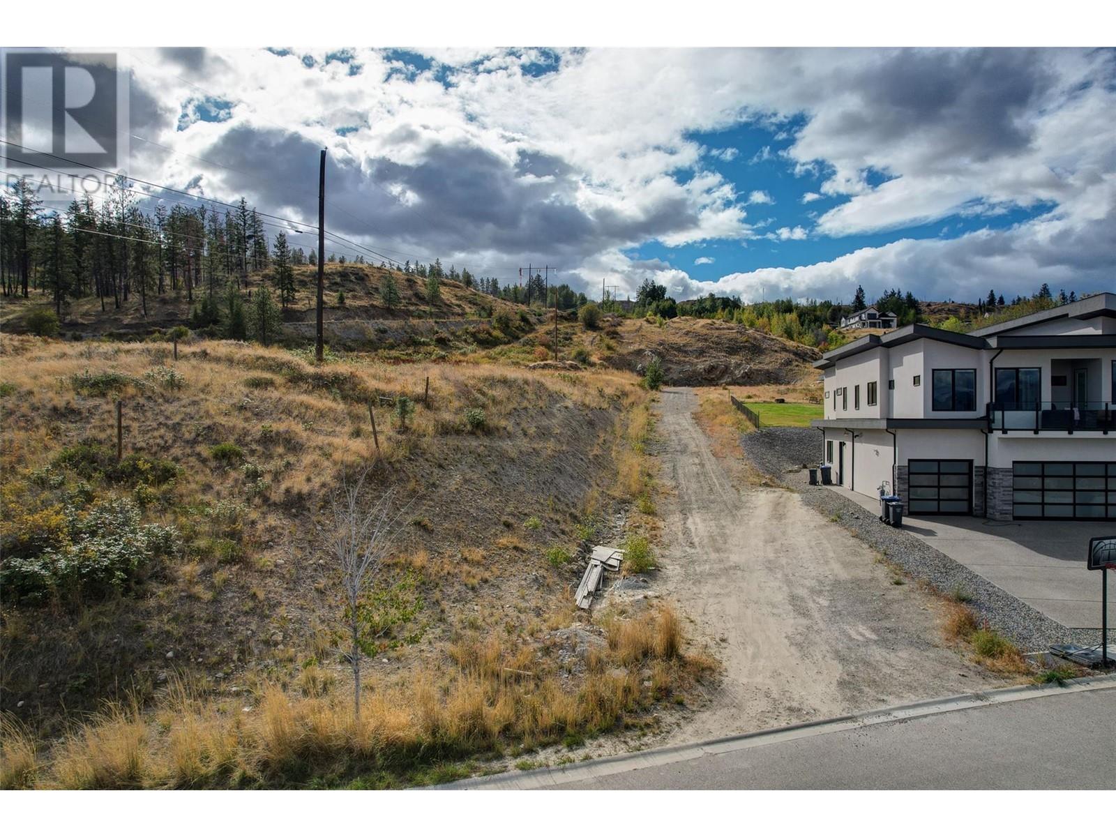  602 Trumpeter Road, Kelowna