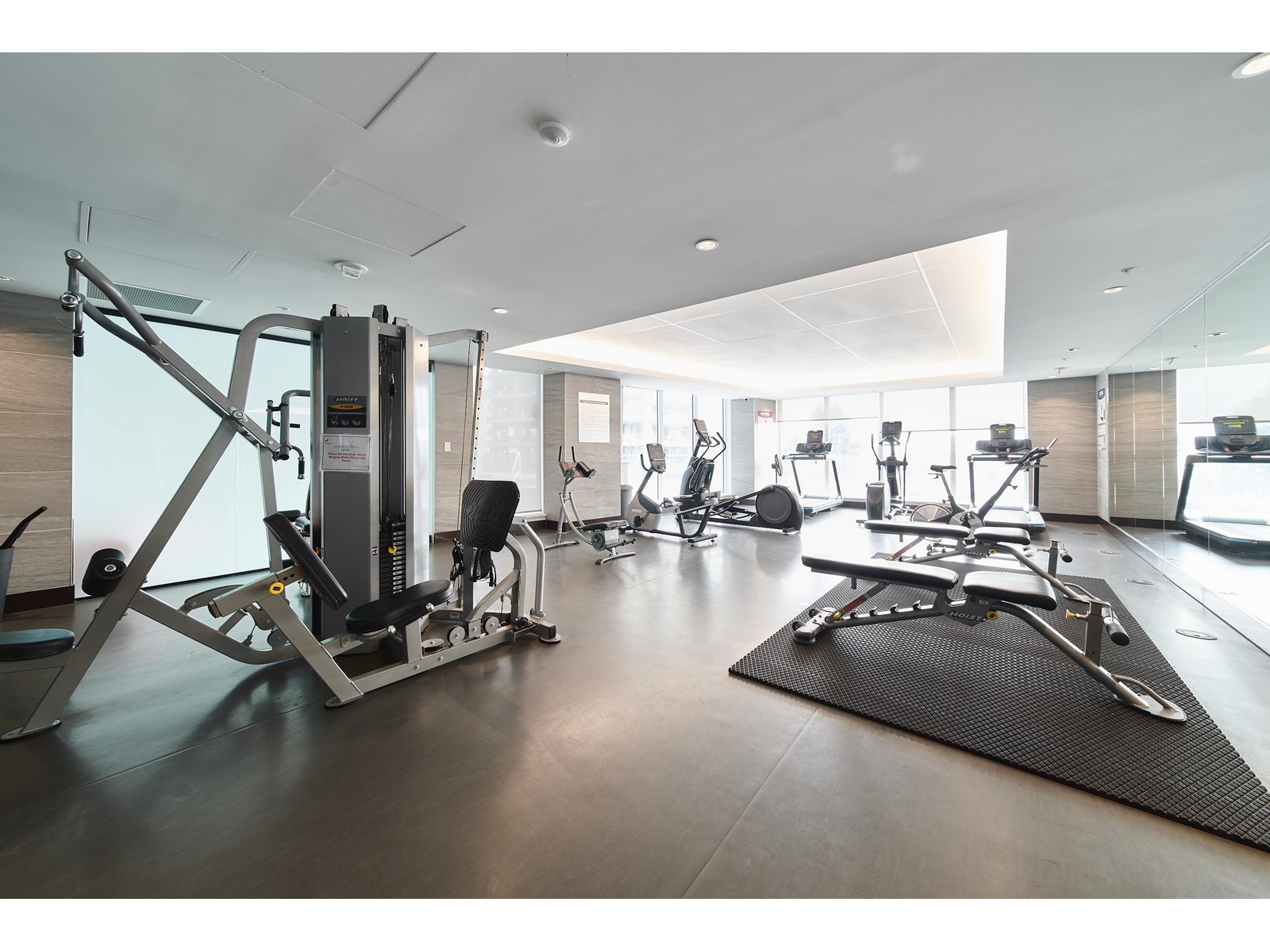 704 1500 MARTIN STREET, White Rock real estate listing R2940190