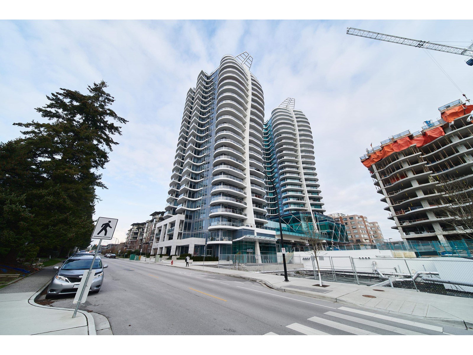704 1500 MARTIN STREET, White Rock real estate listing R2940190