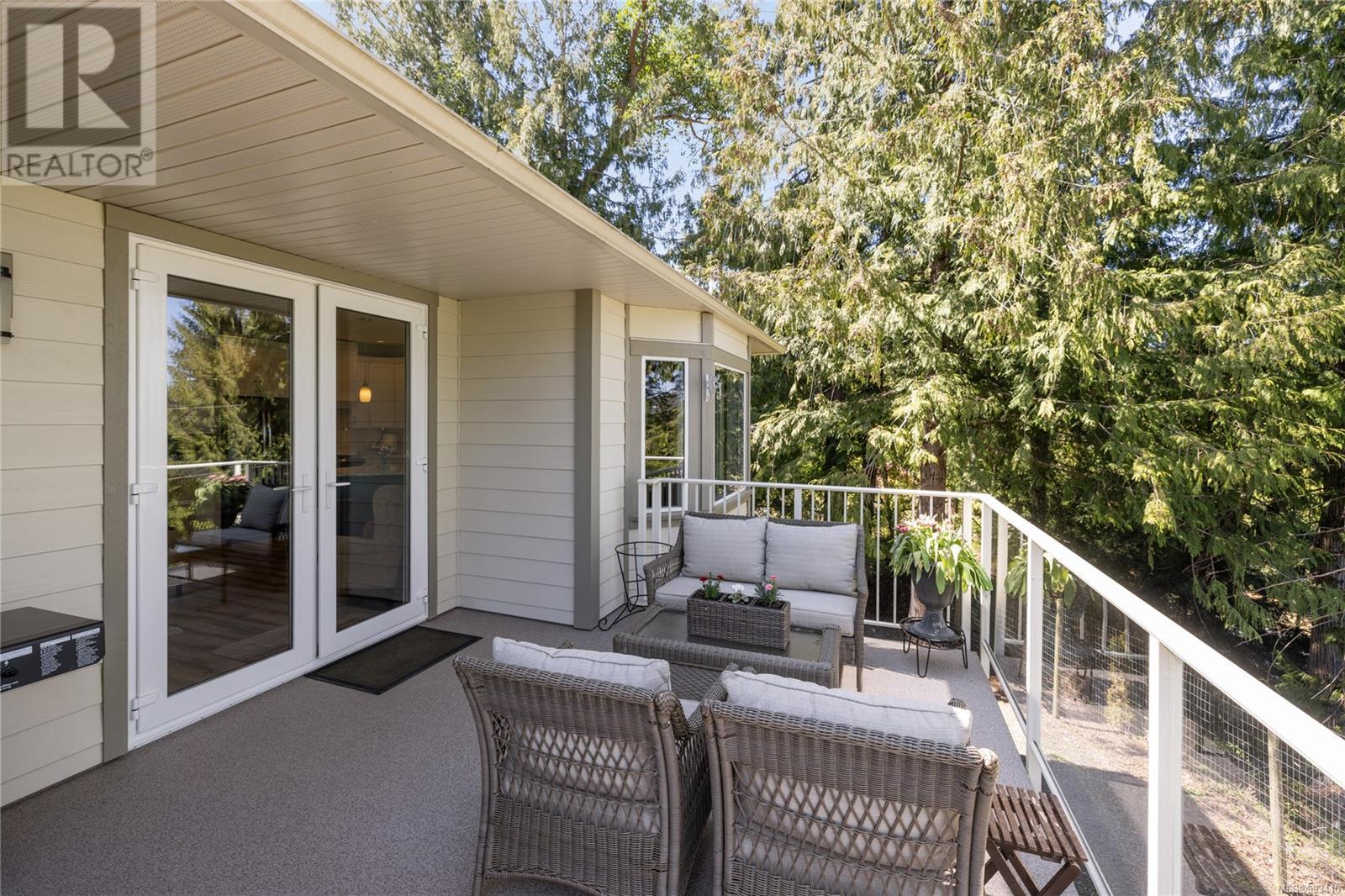 1640 Country Rd, Qualicum Beach