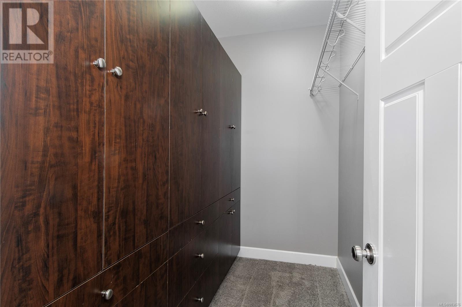 632 Nodales Dr, Campbell River real estate listing 983676