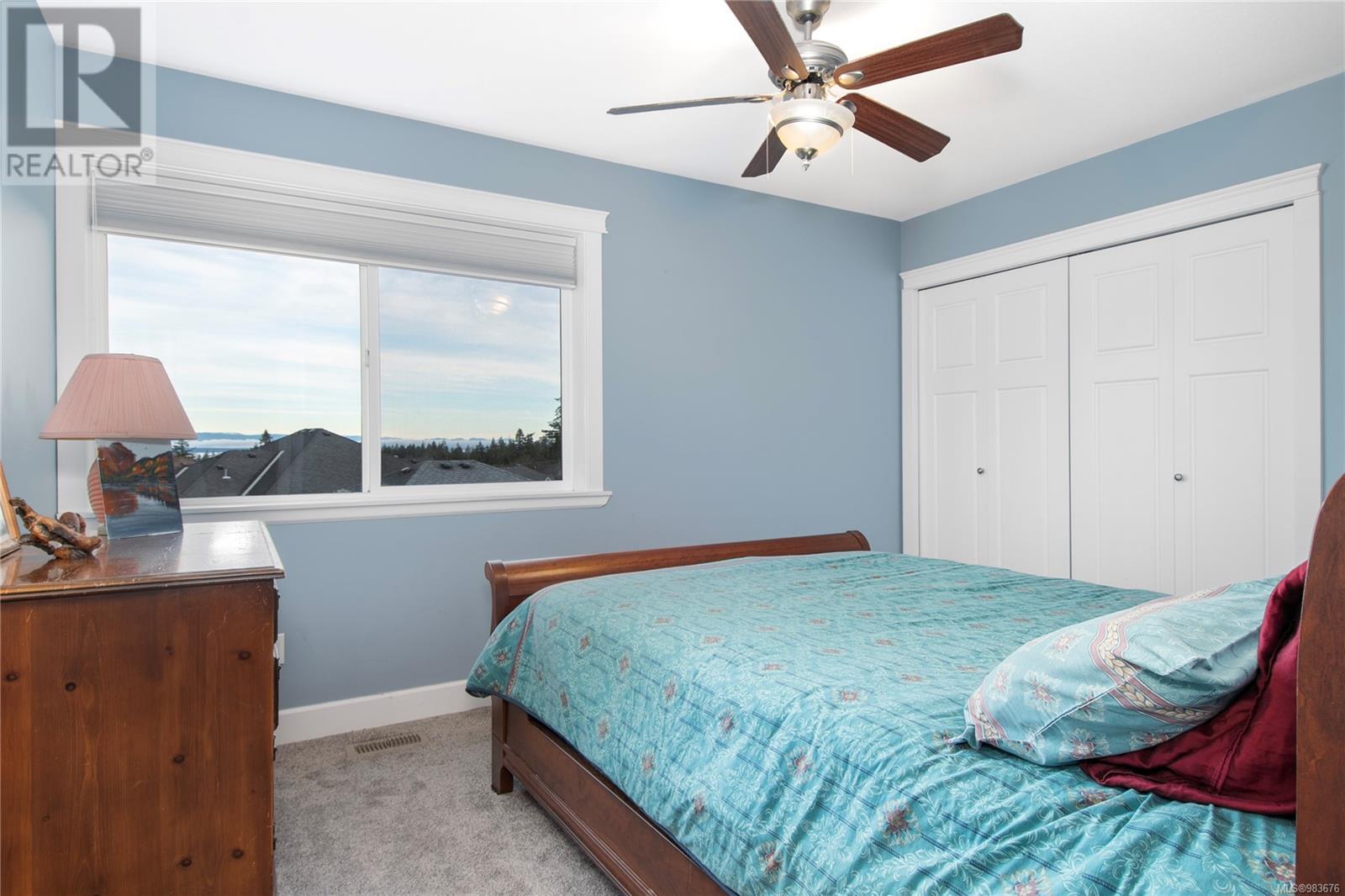 632 Nodales Dr, Campbell River real estate listing 983676
