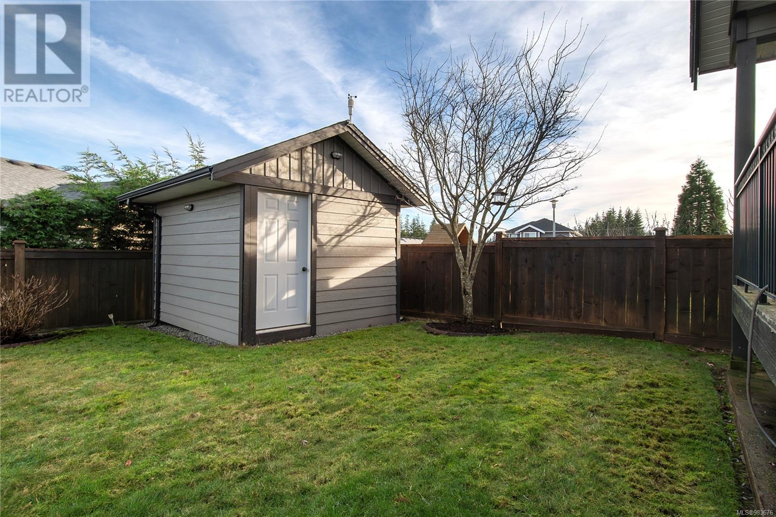 632 Nodales Dr, Campbell River real estate listing 983676