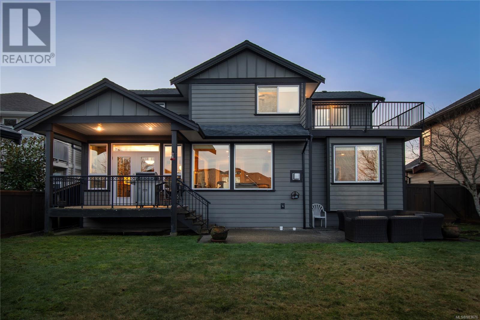 632 Nodales Dr, Campbell River real estate listing 983676
