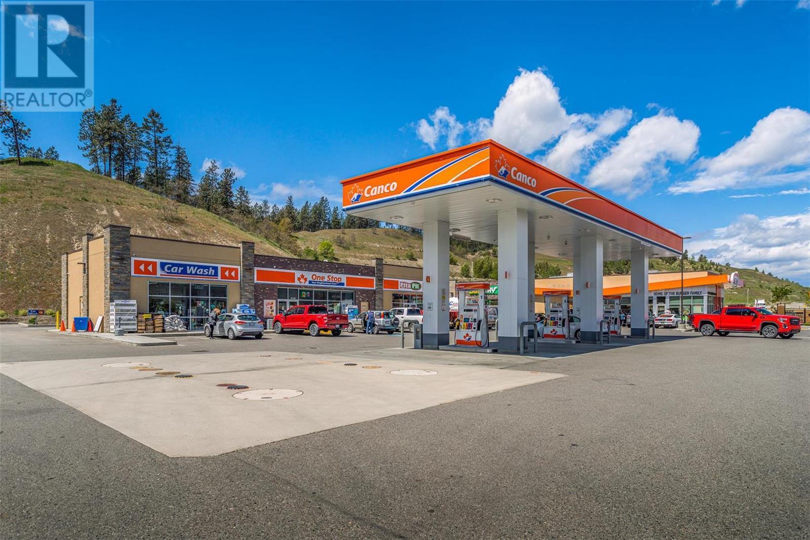 1318 1875 Country Club Drive, Kelowna