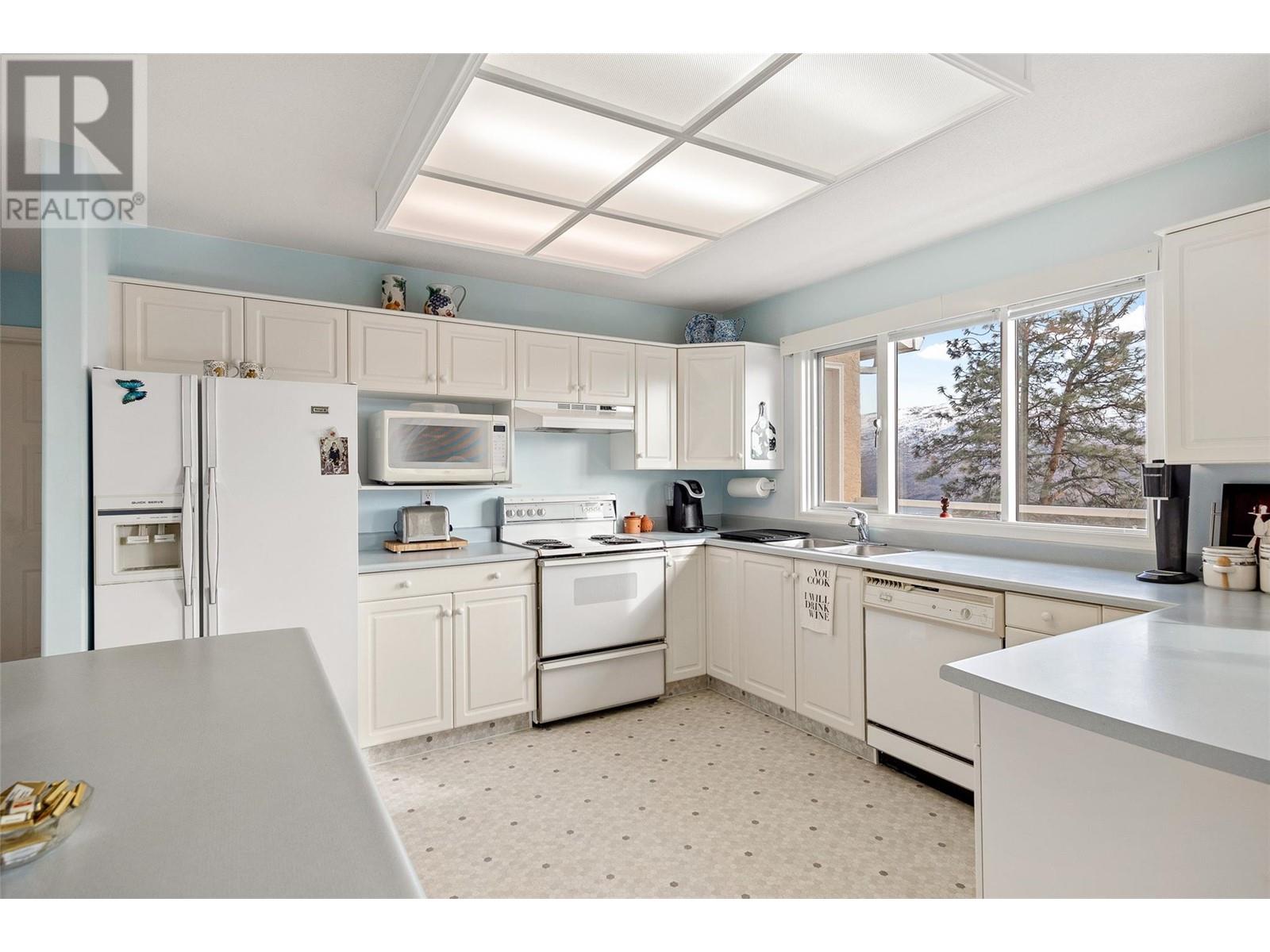 4486 Ponderosa Drive Unit# 34, Peachland