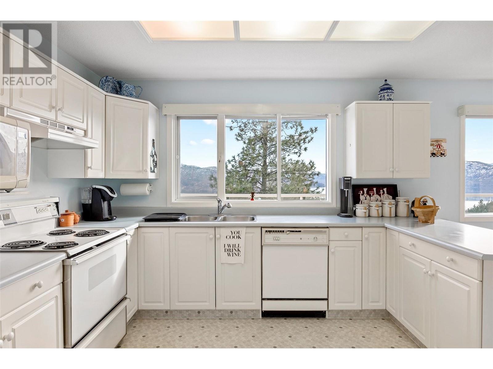 4486 Ponderosa Drive Unit# 34, Peachland