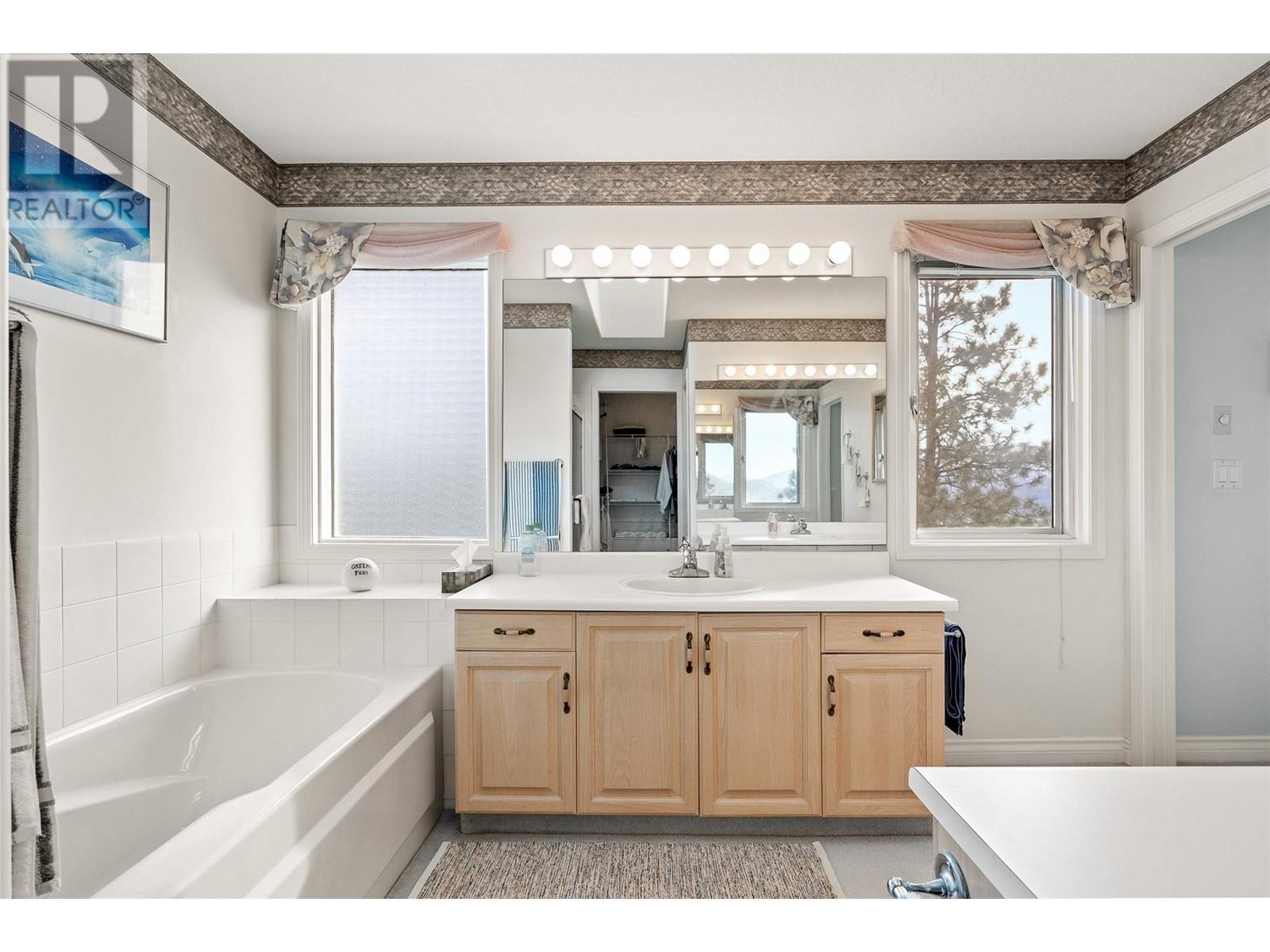 4486 Ponderosa Drive Unit# 34, Peachland