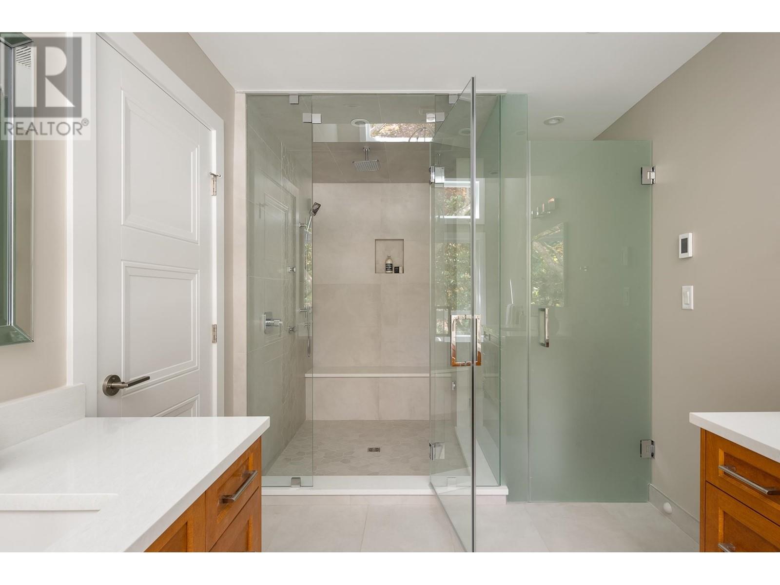 1640 TAYLOR WAY, West Vancouver