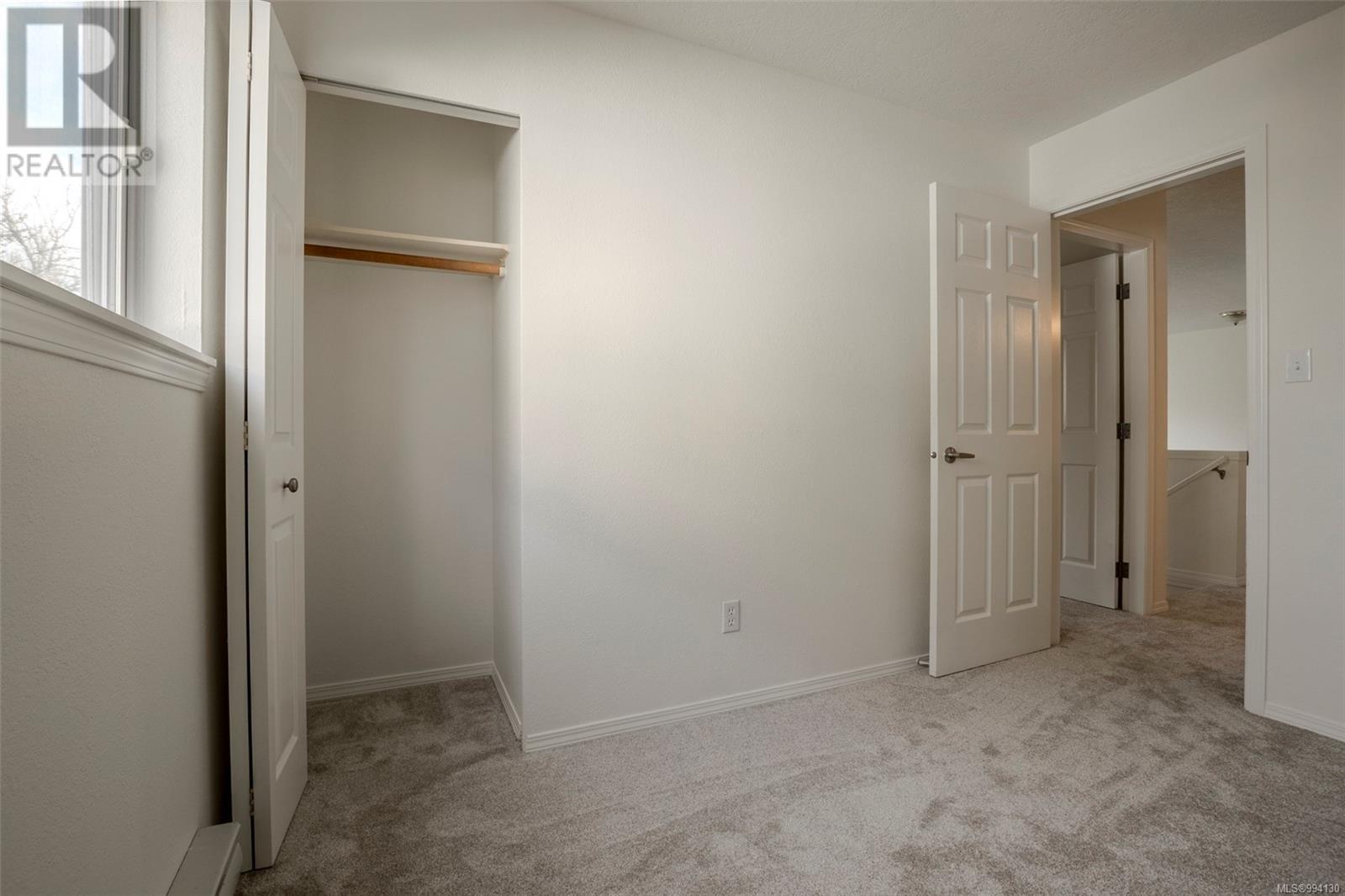 210 2555 Dingwall St, Duncan