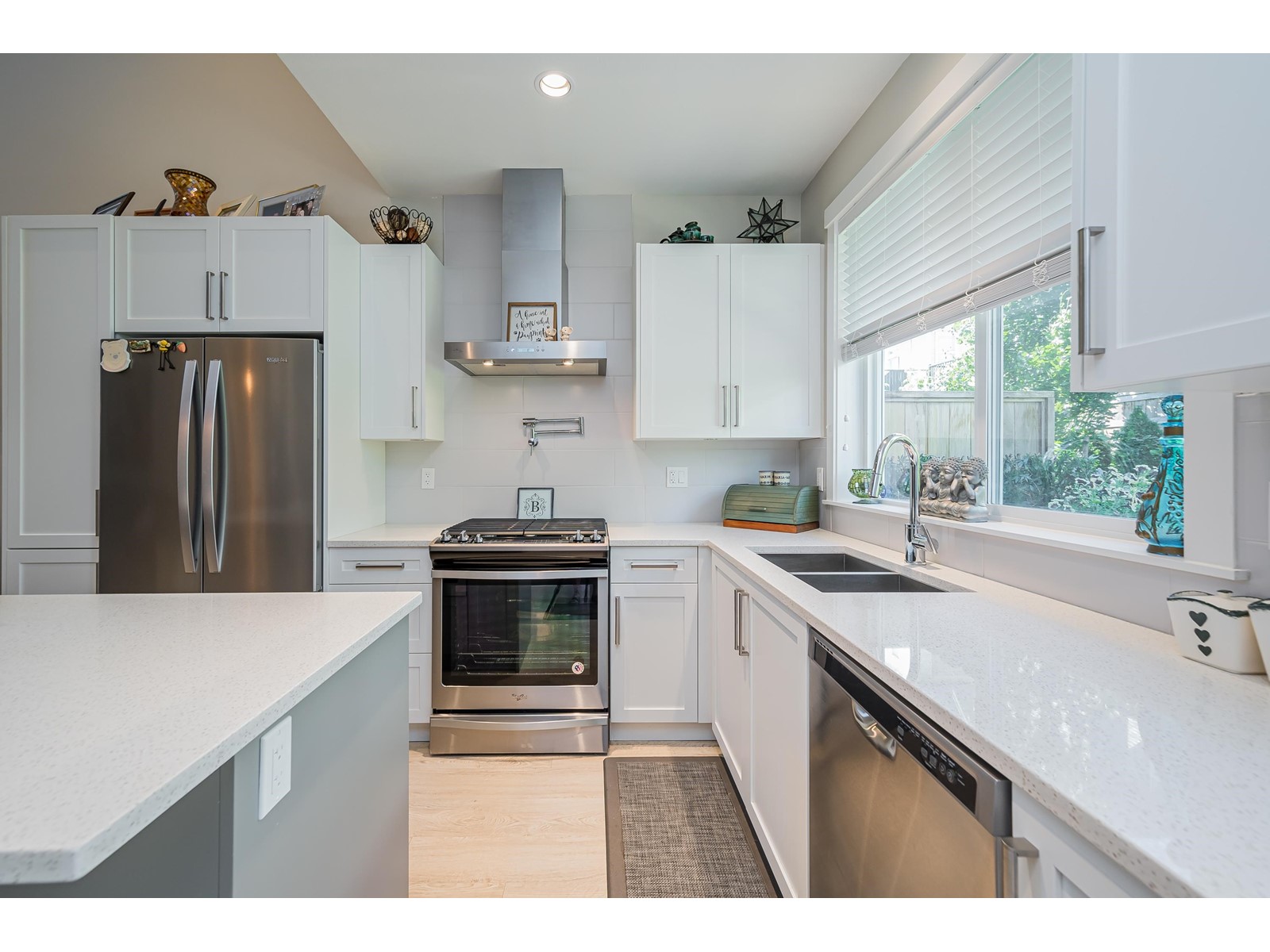 Photo 12 of 19 20498 82 Avenue, Langley BC