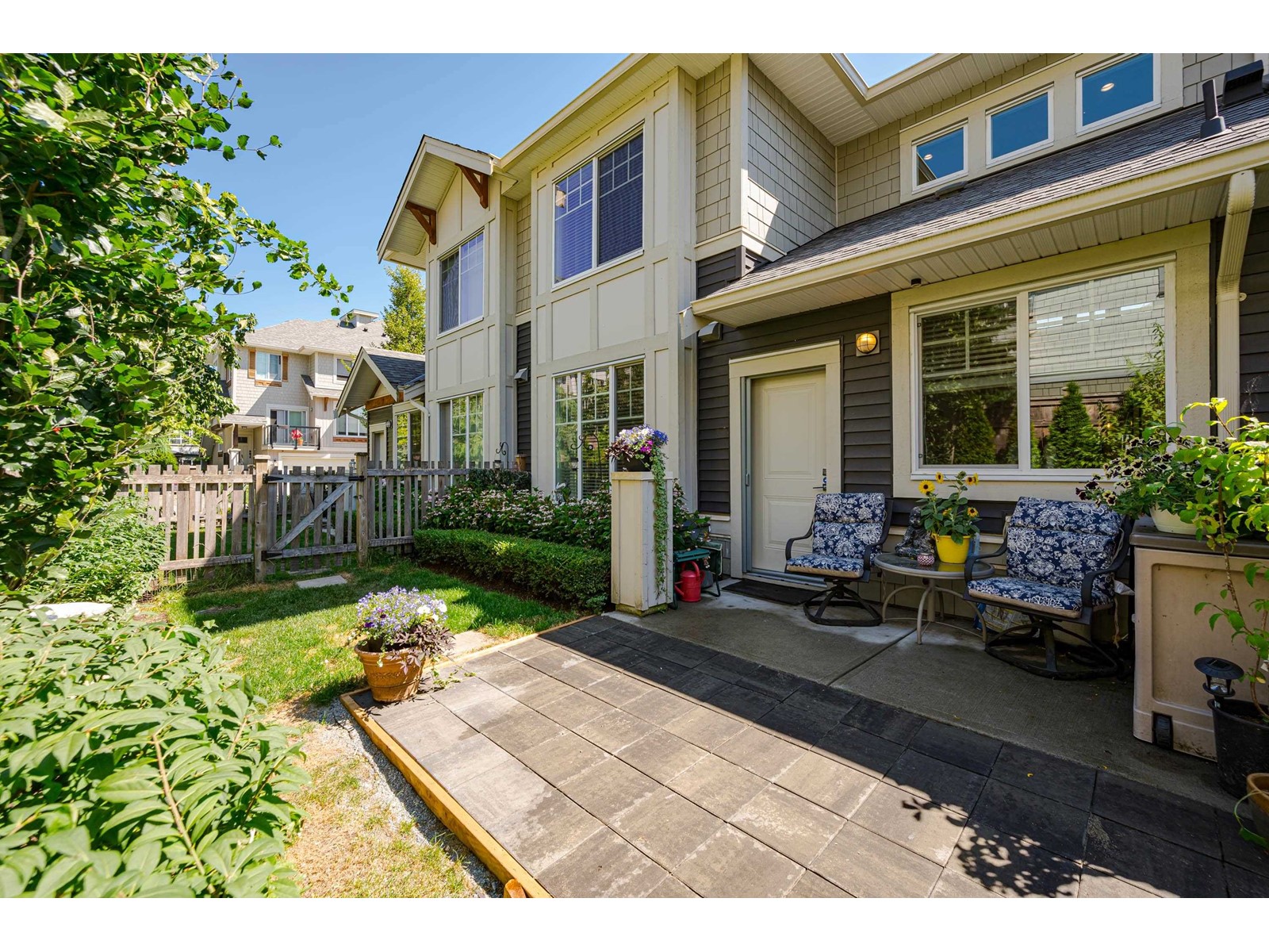 Photo 13 of 19 20498 82 Avenue, Langley BC