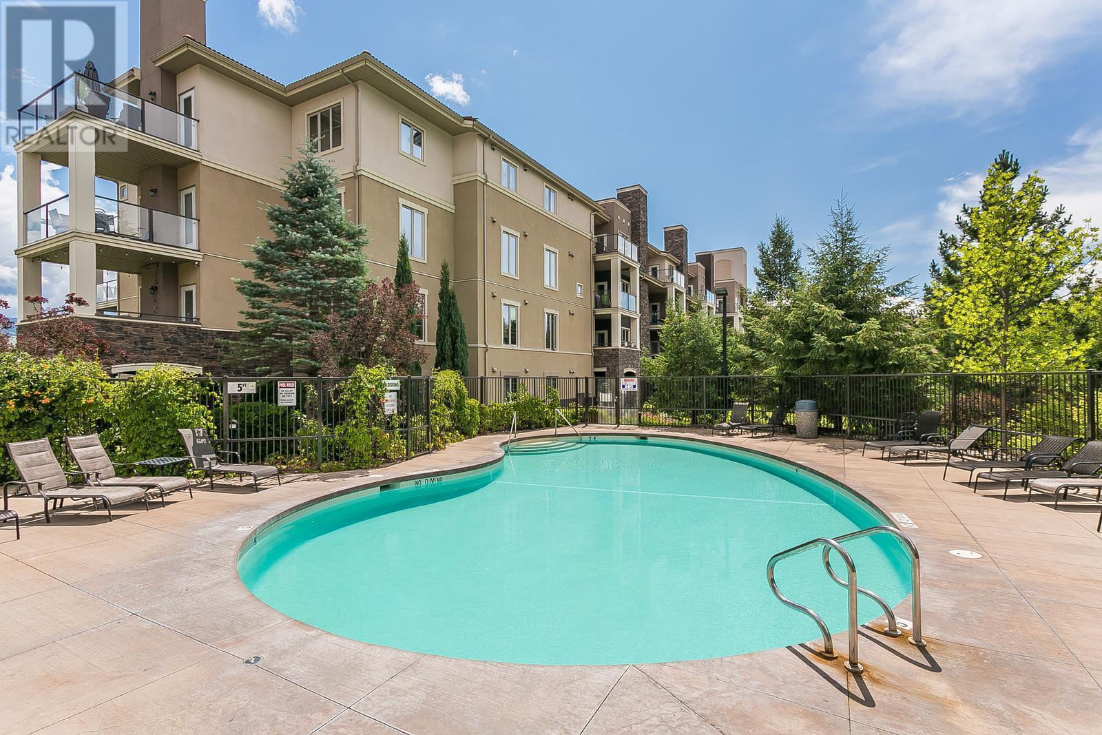 1316 1875 Country Club Drive, Kelowna