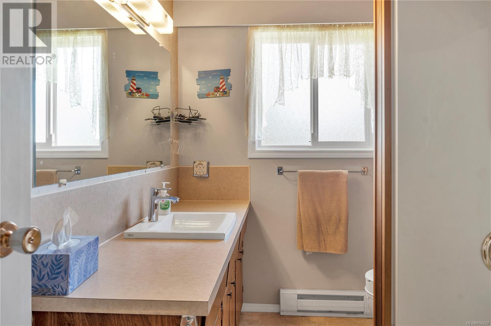 2095 Dalton Rd, Campbell River