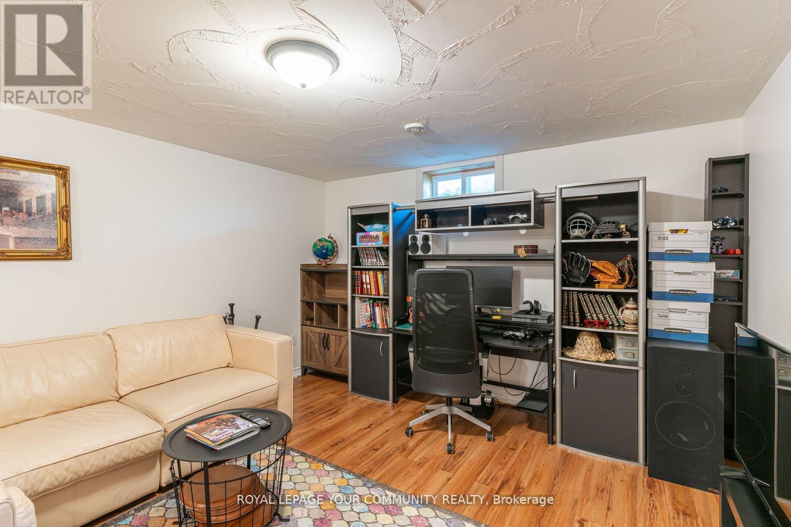 Photo 16 of 3895 Loop Road, Dysart Et Al ON