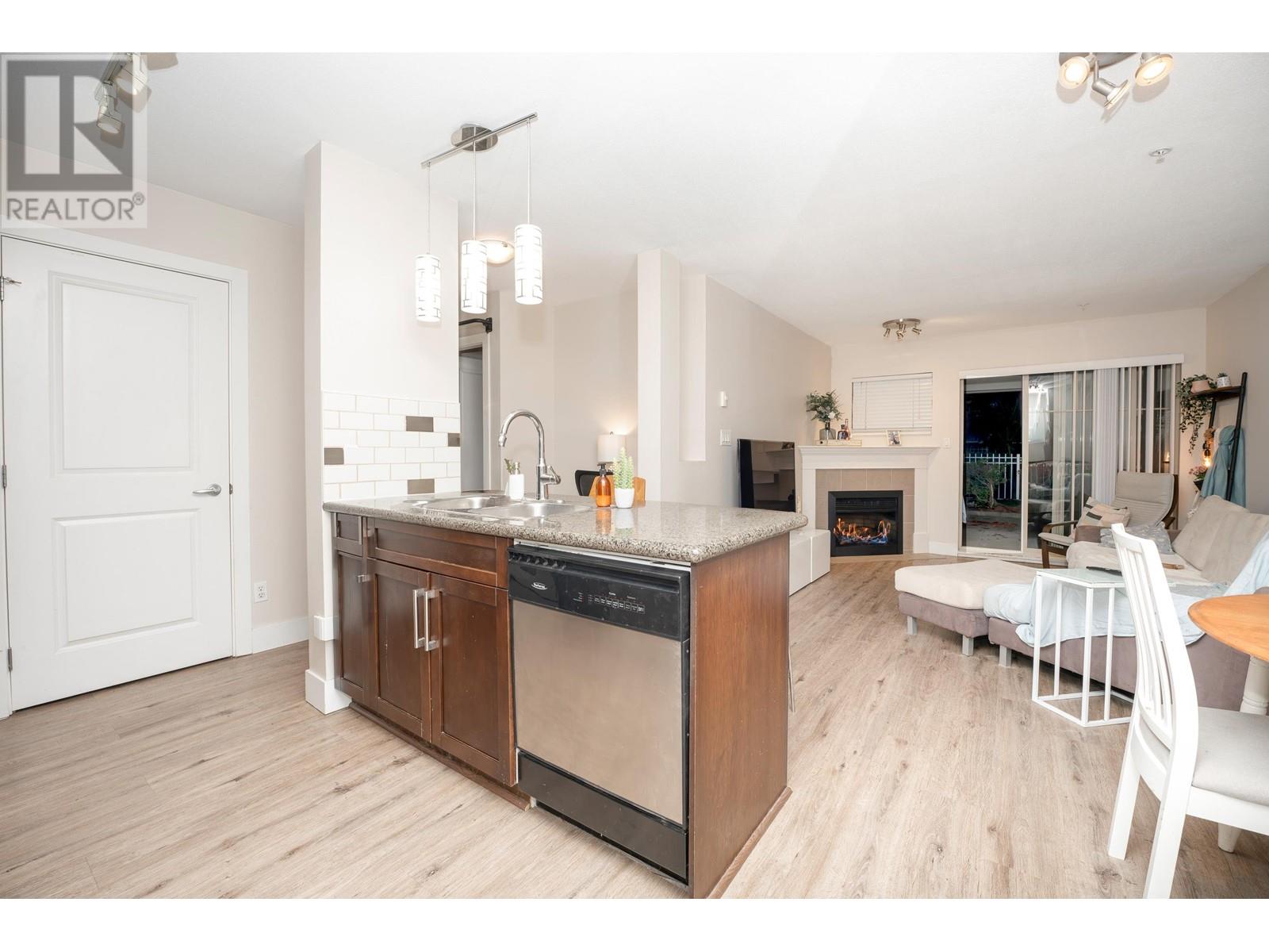 110 2468 ATKINS AVENUE, Port Coquitlam real estate listing R2985918