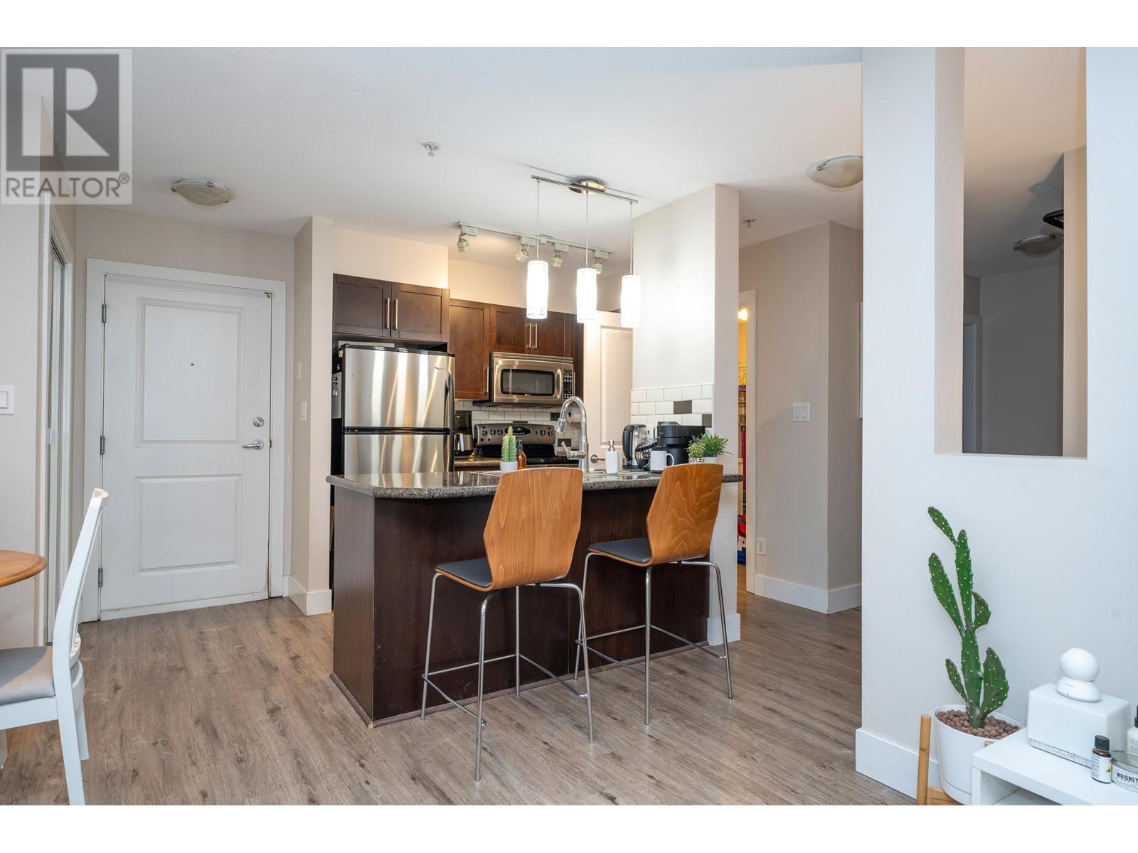110 2468 ATKINS AVENUE, Port Coquitlam real estate listing R2985918