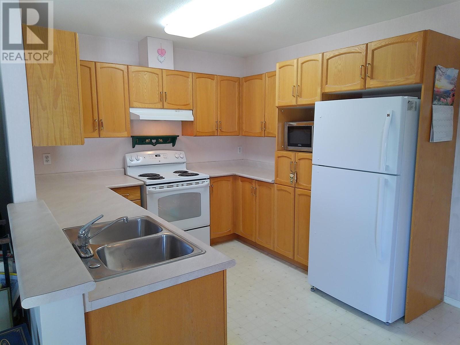 Photo 6 of 38 11502 Burnett Street, Maple Ridge BC