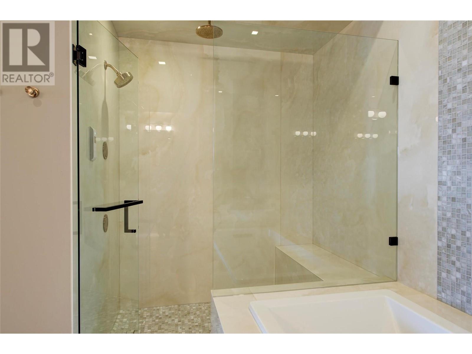 14 3745 West Bay Road, West Kelowna