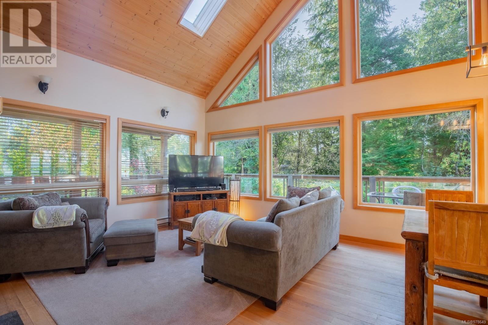 1027 Jensens Bay Rd, Tofino
