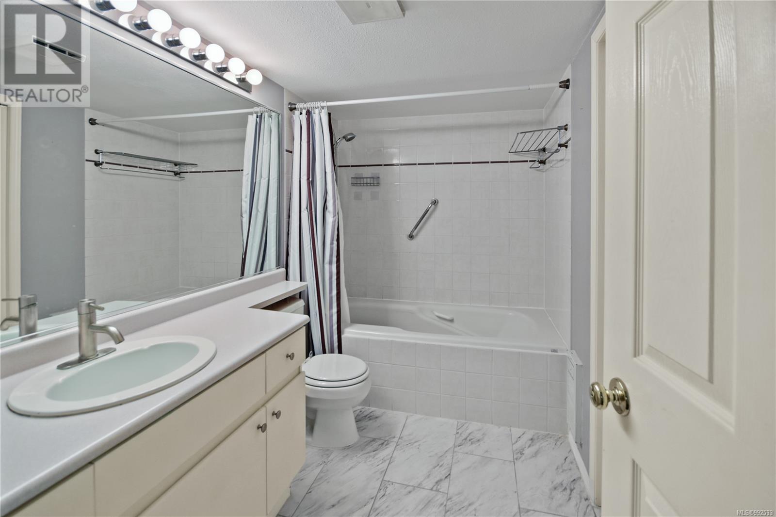 9 310 Pym St, Parksville real estate listing 992533