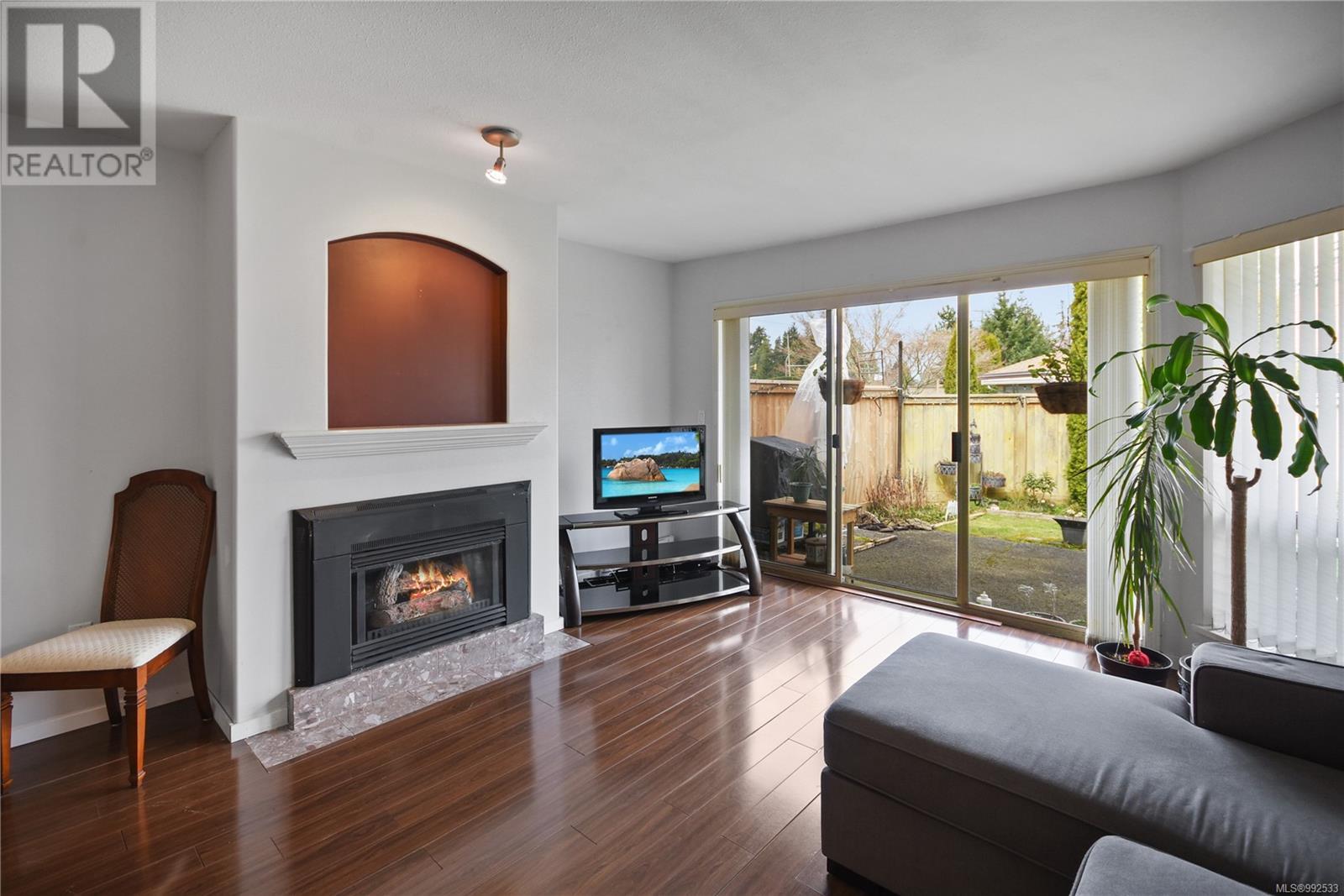 9 310 Pym St, Parksville real estate listing 992533