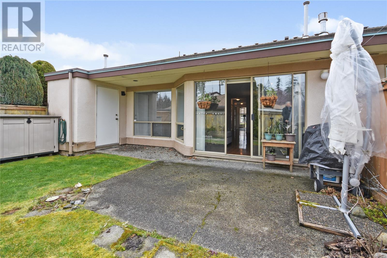 9 310 Pym St, Parksville real estate listing 992533