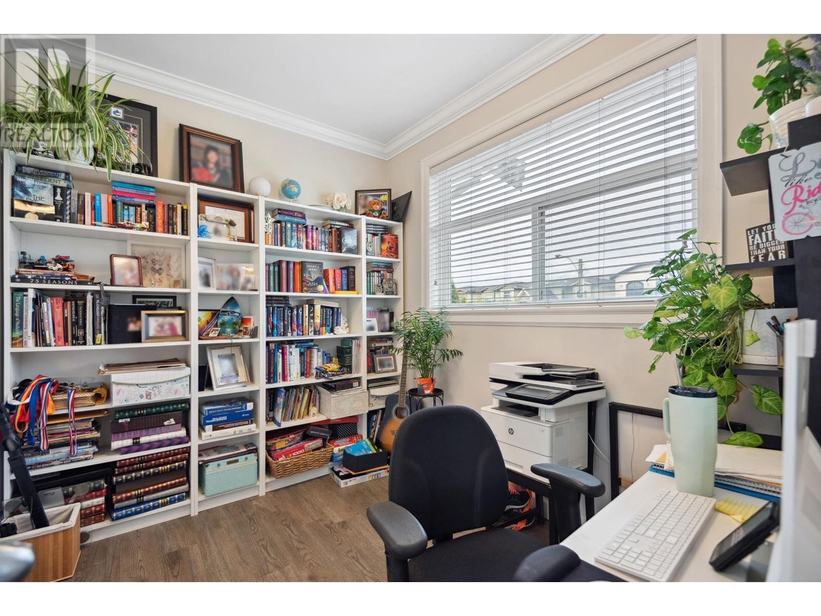 317 JARDINE STREET, New Westminster