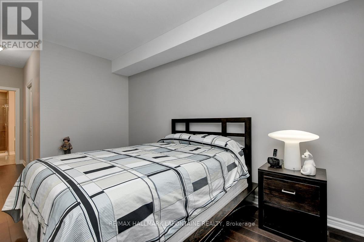 Photo 22 of 114 120 Prestige Circle, Ottawa ON