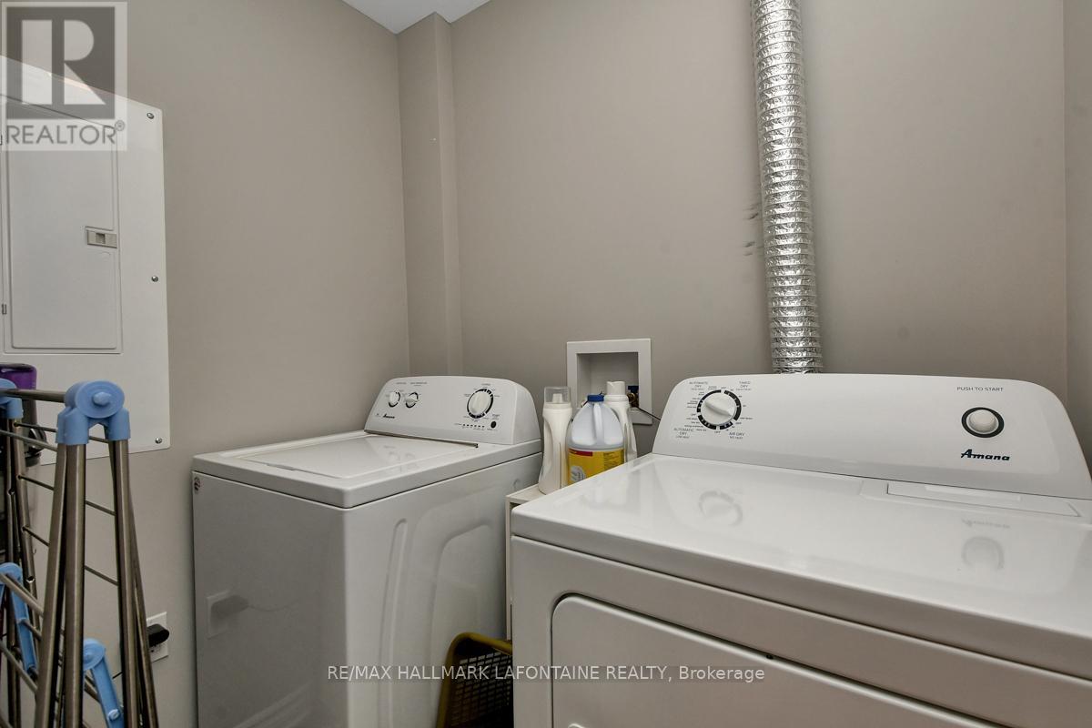 Photo 30 of 114 120 Prestige Circle, Ottawa ON
