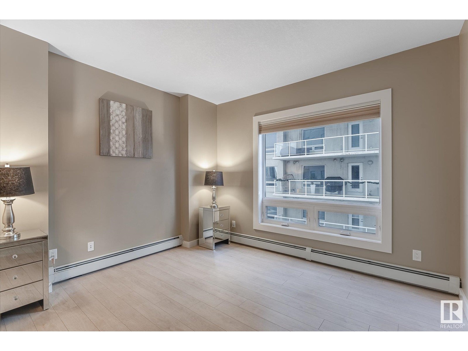 #1602 10136 104 ST NW, Edmonton