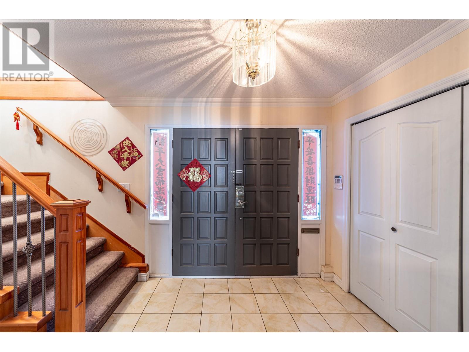 Photo 8 of 10571 Bissett Drive, Richmond BC