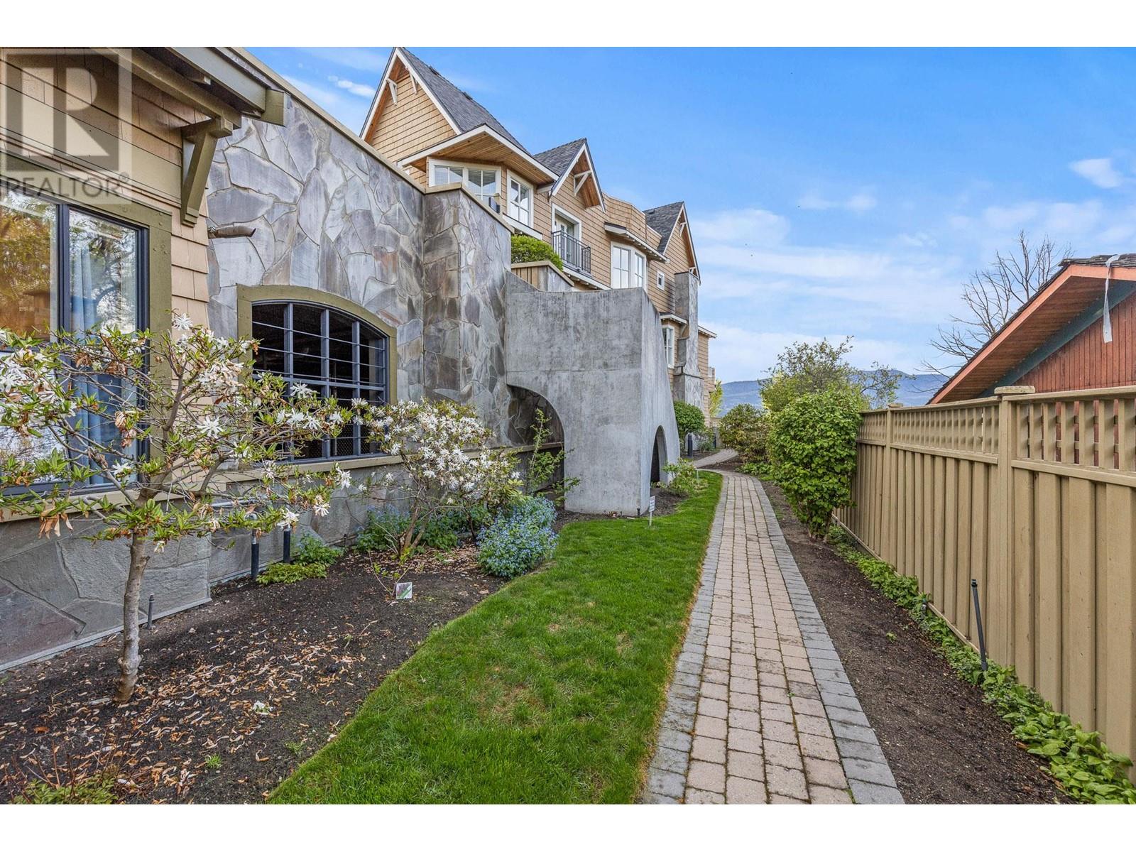 523 3880 Truswell Road, Kelowna