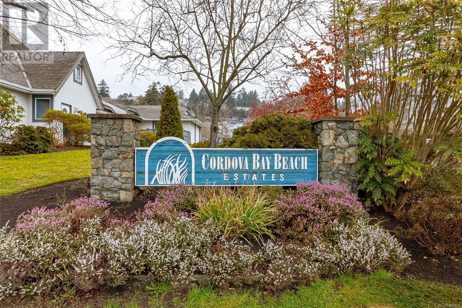 14 5110 Cordova Bay Road, Saanich