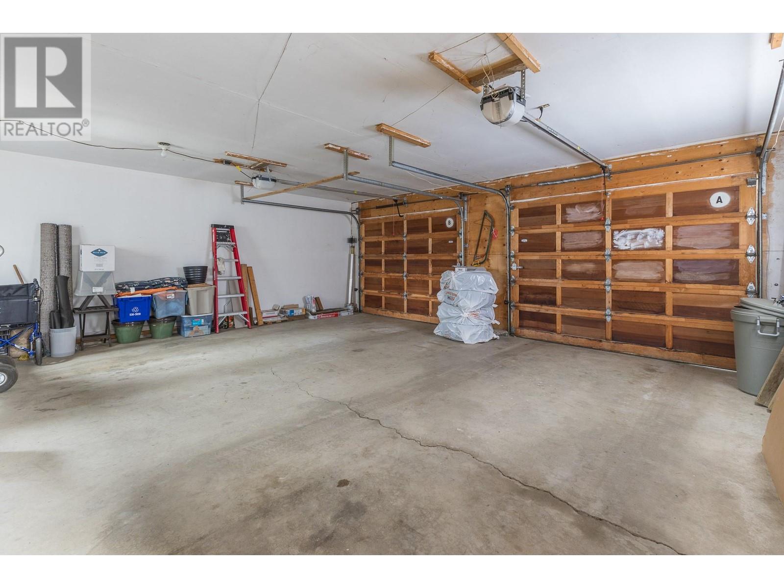  5040 11 Street Northeast, Salmon Arm