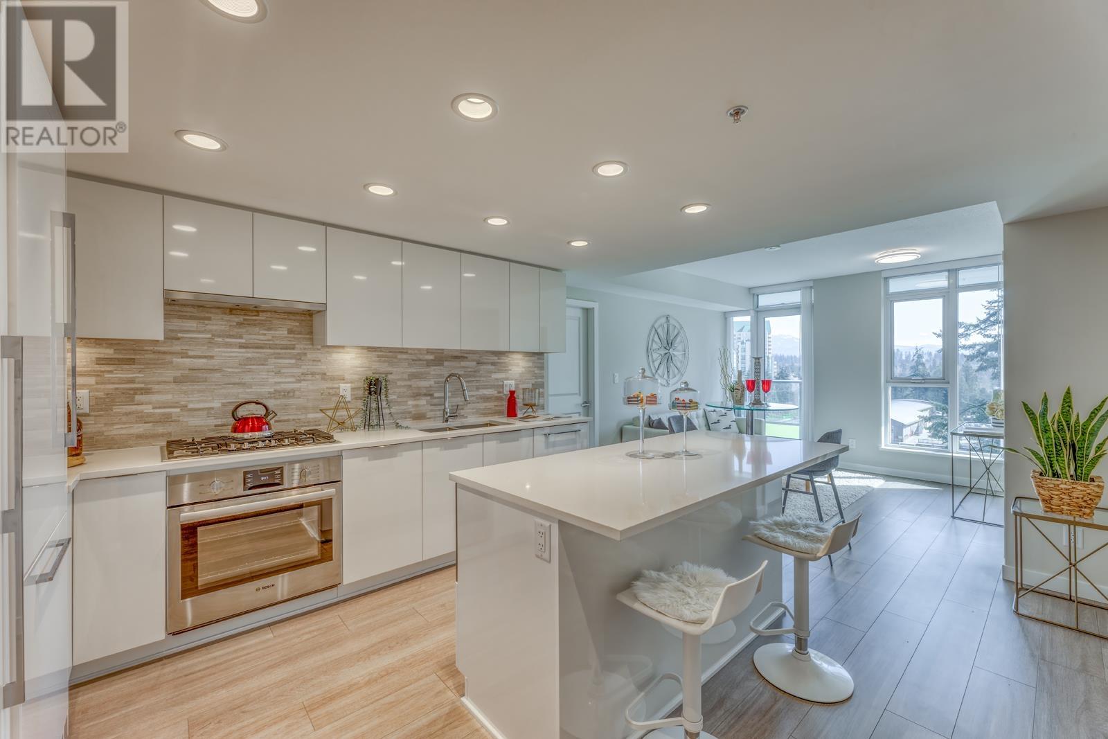 1004 1182 WESTWOOD STREET, Coquitlam real estate listing R2977008