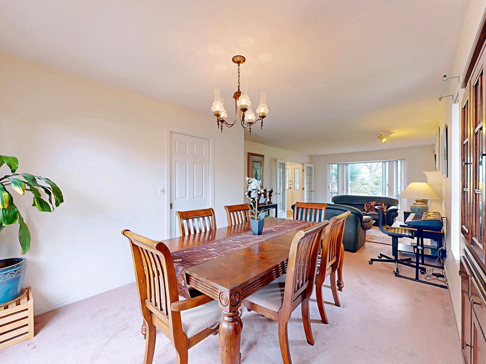 Photo 9 of 8514 164 A Street, Surrey BC