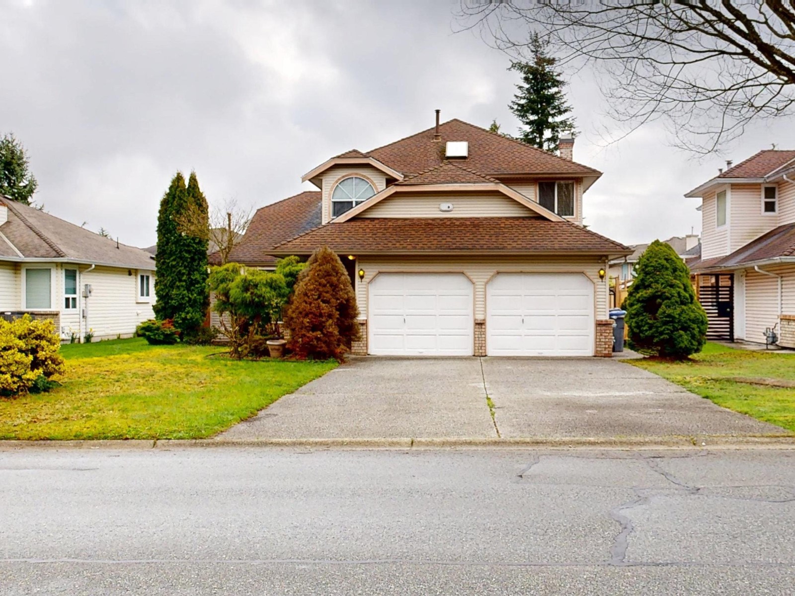 Photo 1 of 8514 164 A Street, Surrey BC