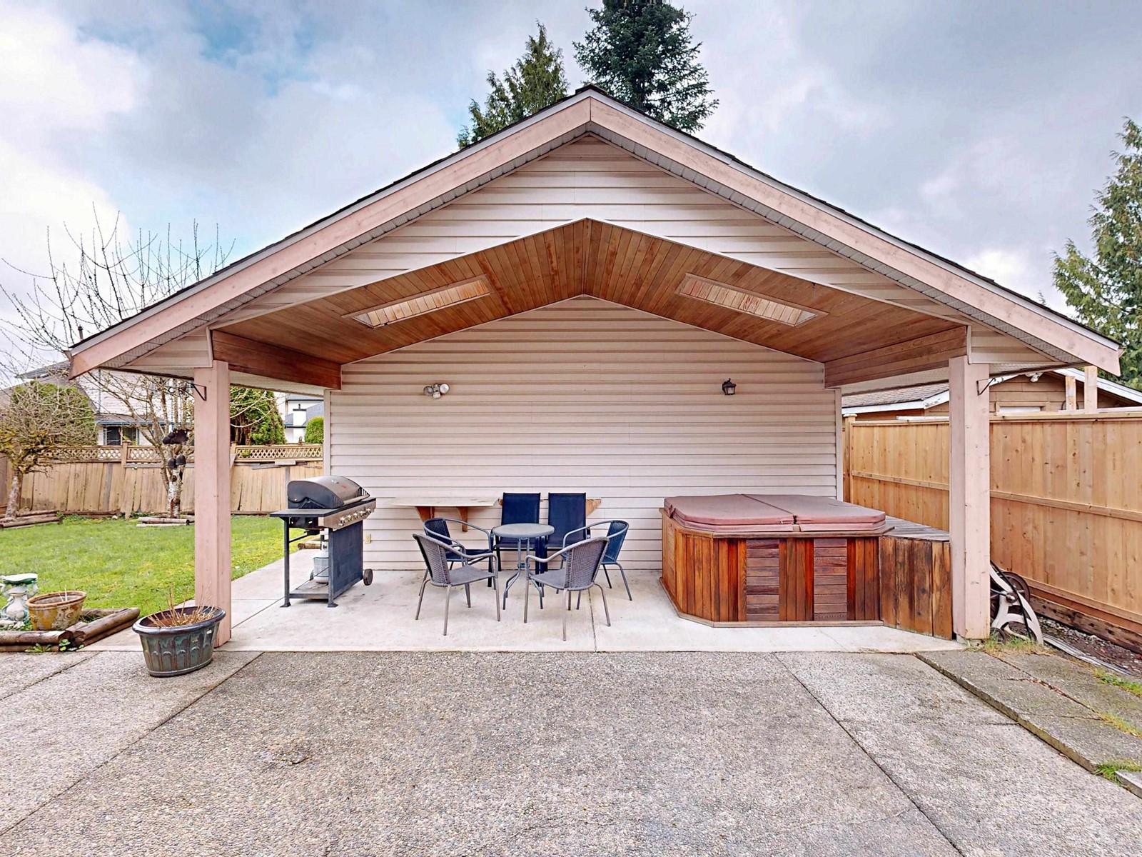 Photo 38 of 8514 164 A Street, Surrey BC