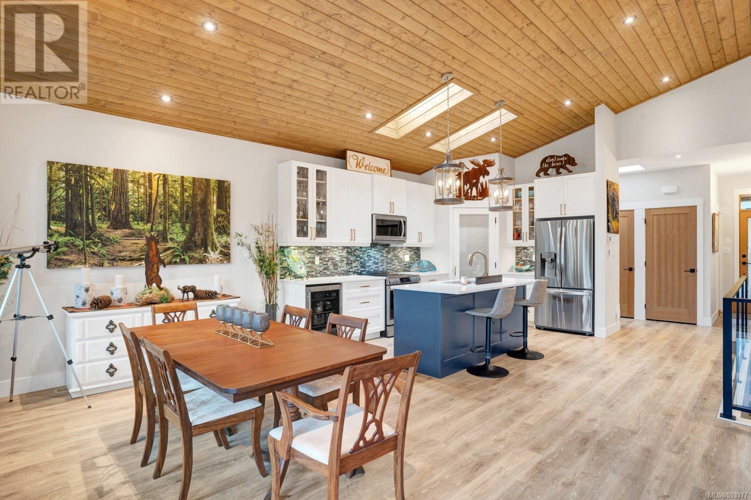 9388 Lakefront Rise, Lake Cowichan
