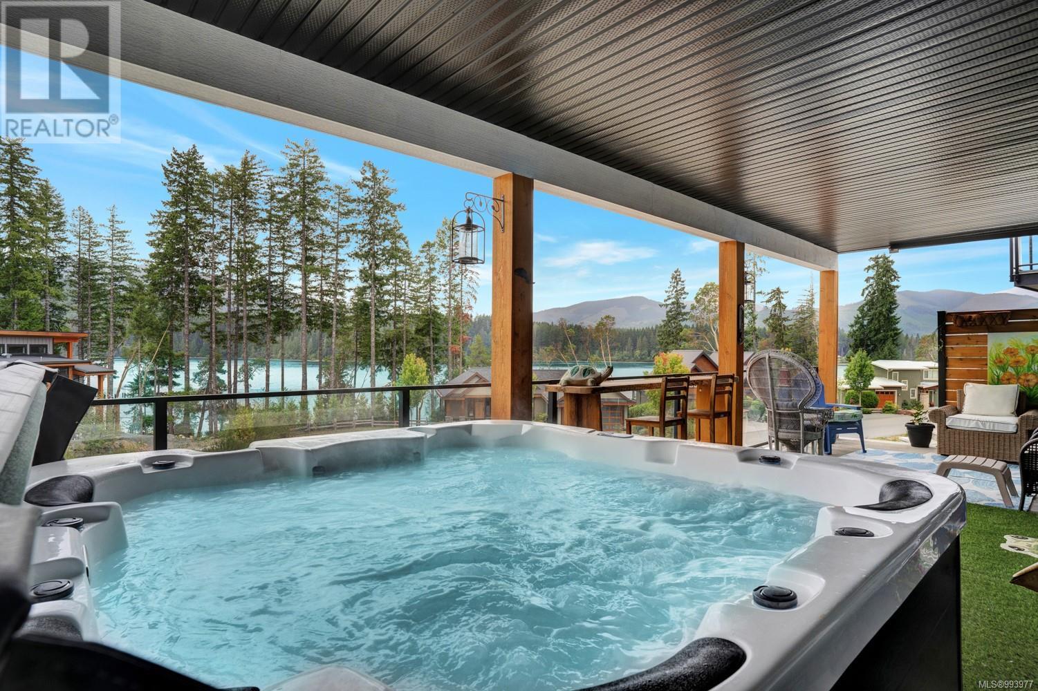 9388 Lakefront Rise, Lake Cowichan