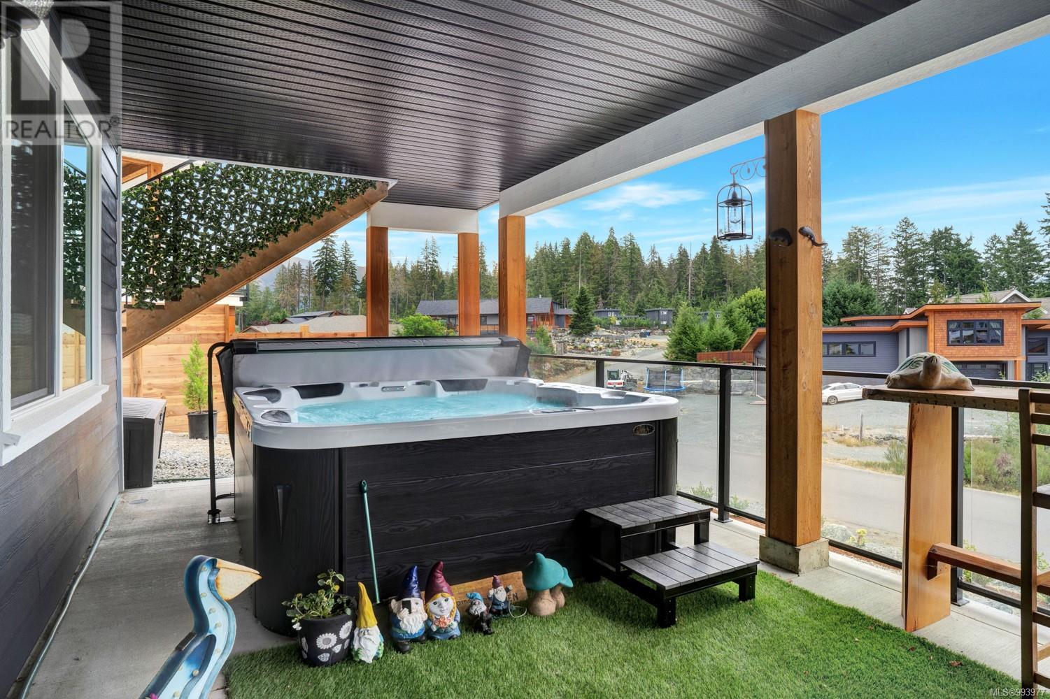 9388 Lakefront Rise, Lake Cowichan