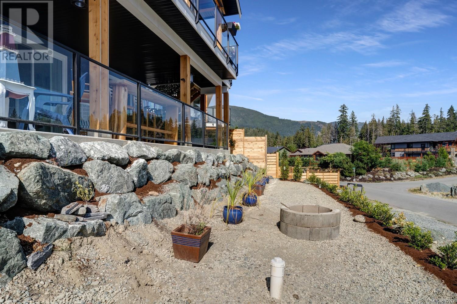 9388 Lakefront Rise, Lake Cowichan