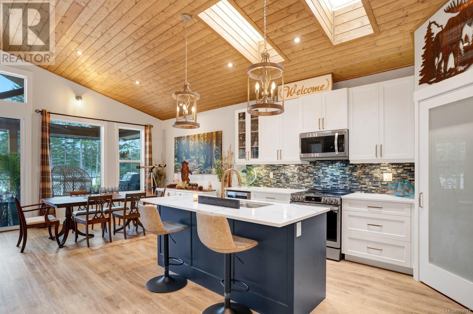 9388 Lakefront Rise, Lake Cowichan